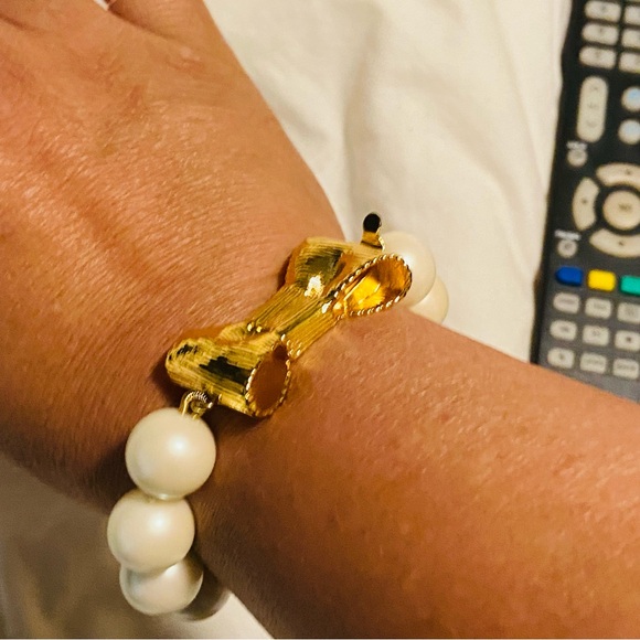 Kate Spade All Wrapped Up in Pearls Bracelet Cream Multi Gold - Picture 2 of 6
